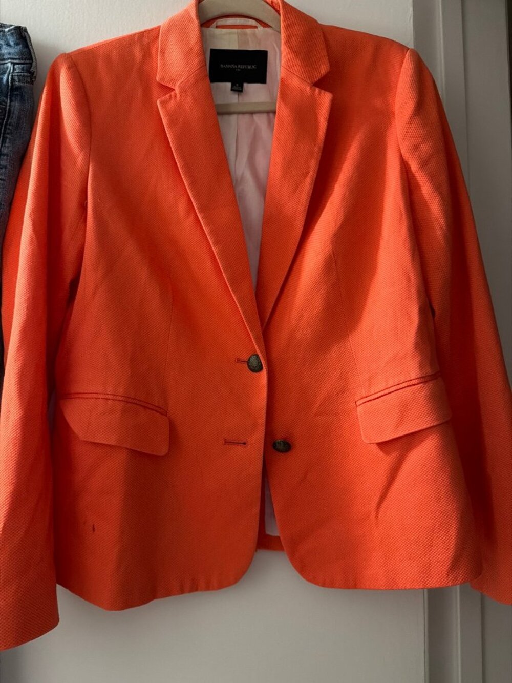 Banana Republic Coral Blazer Women 6 Textured Two Button Notch Lapel